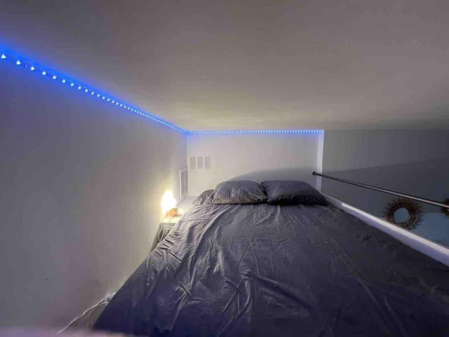 Loft - Centre Historique Apartment วีลล์ฟรองซ์-ซูร์-แมร์ ภายนอก รูปภาพ