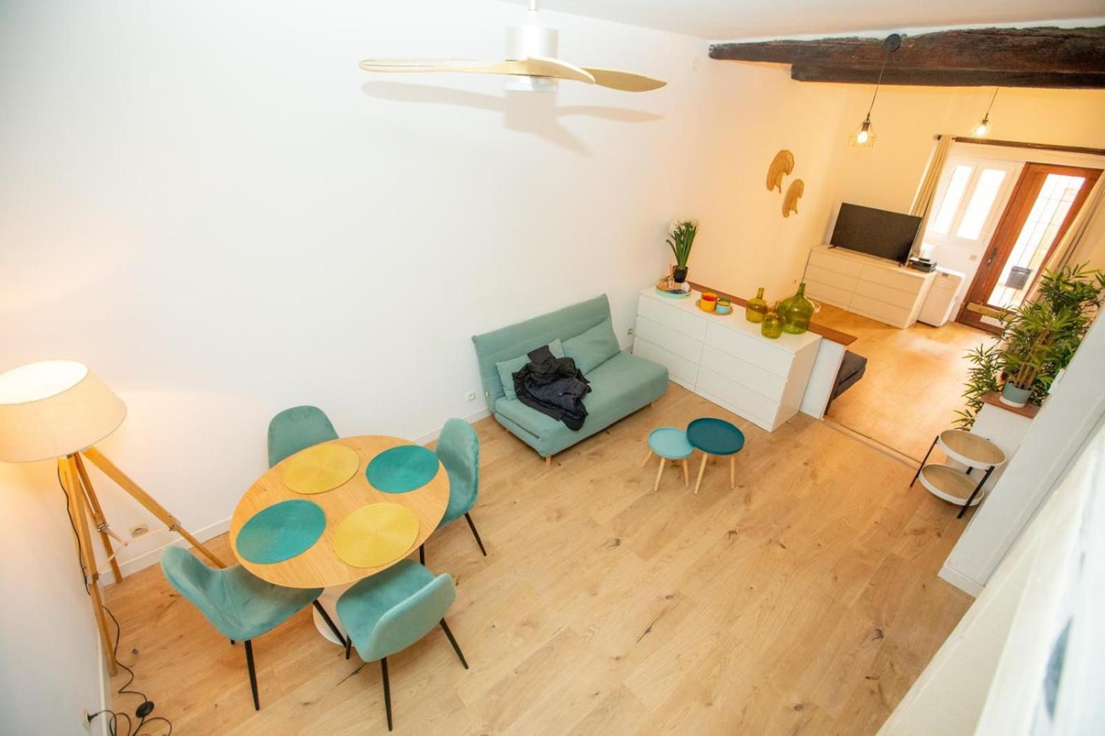Loft - Centre Historique Apartment วีลล์ฟรองซ์-ซูร์-แมร์ ภายนอก รูปภาพ